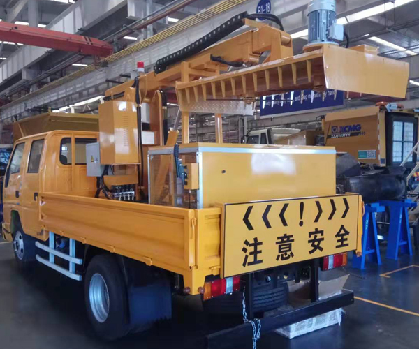 綠籬修剪機(jī)
